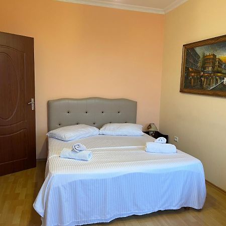 City Center Apartment In Shkodër エクステリア 写真