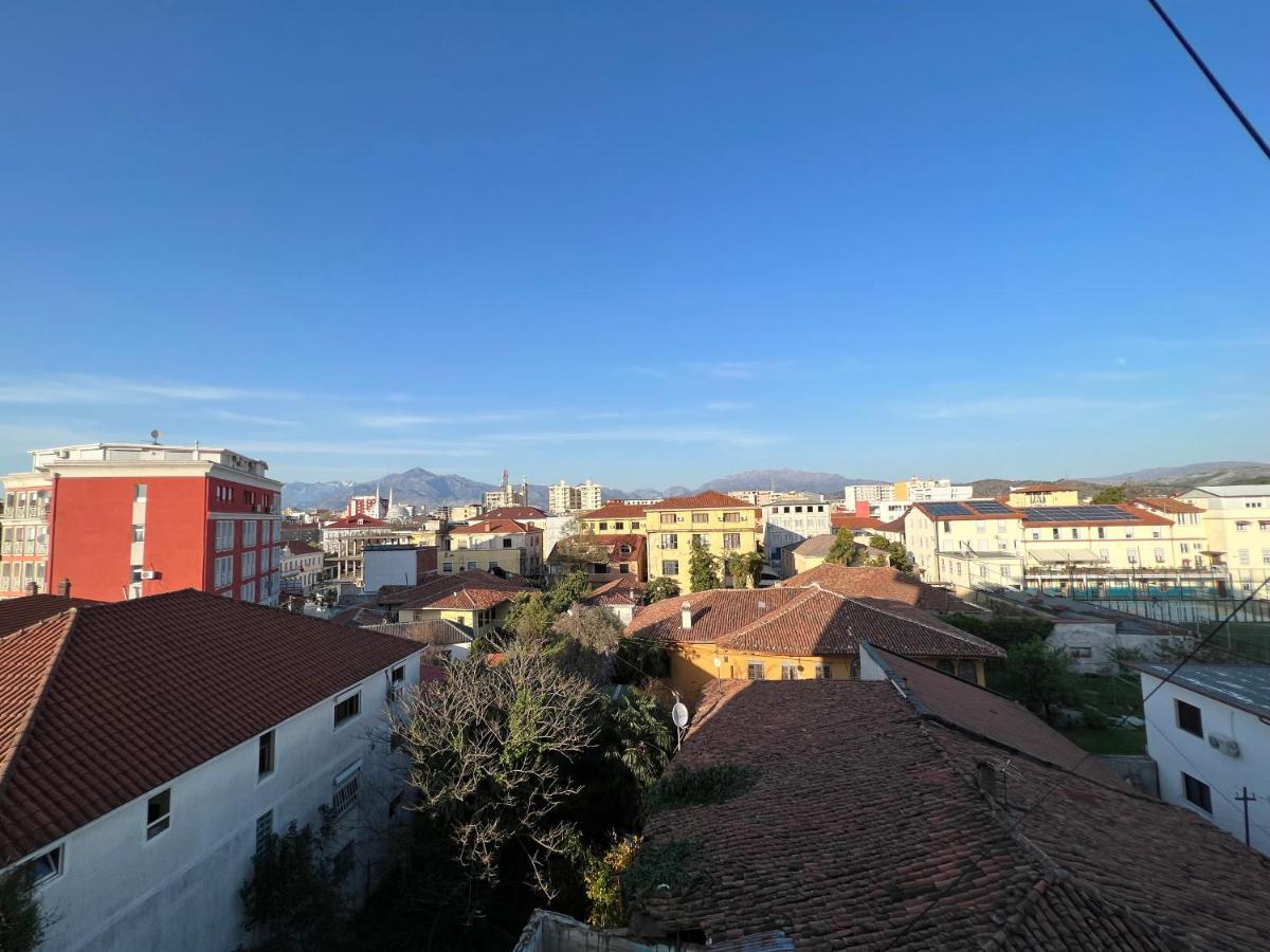 City Center Apartment In Shkodër エクステリア 写真